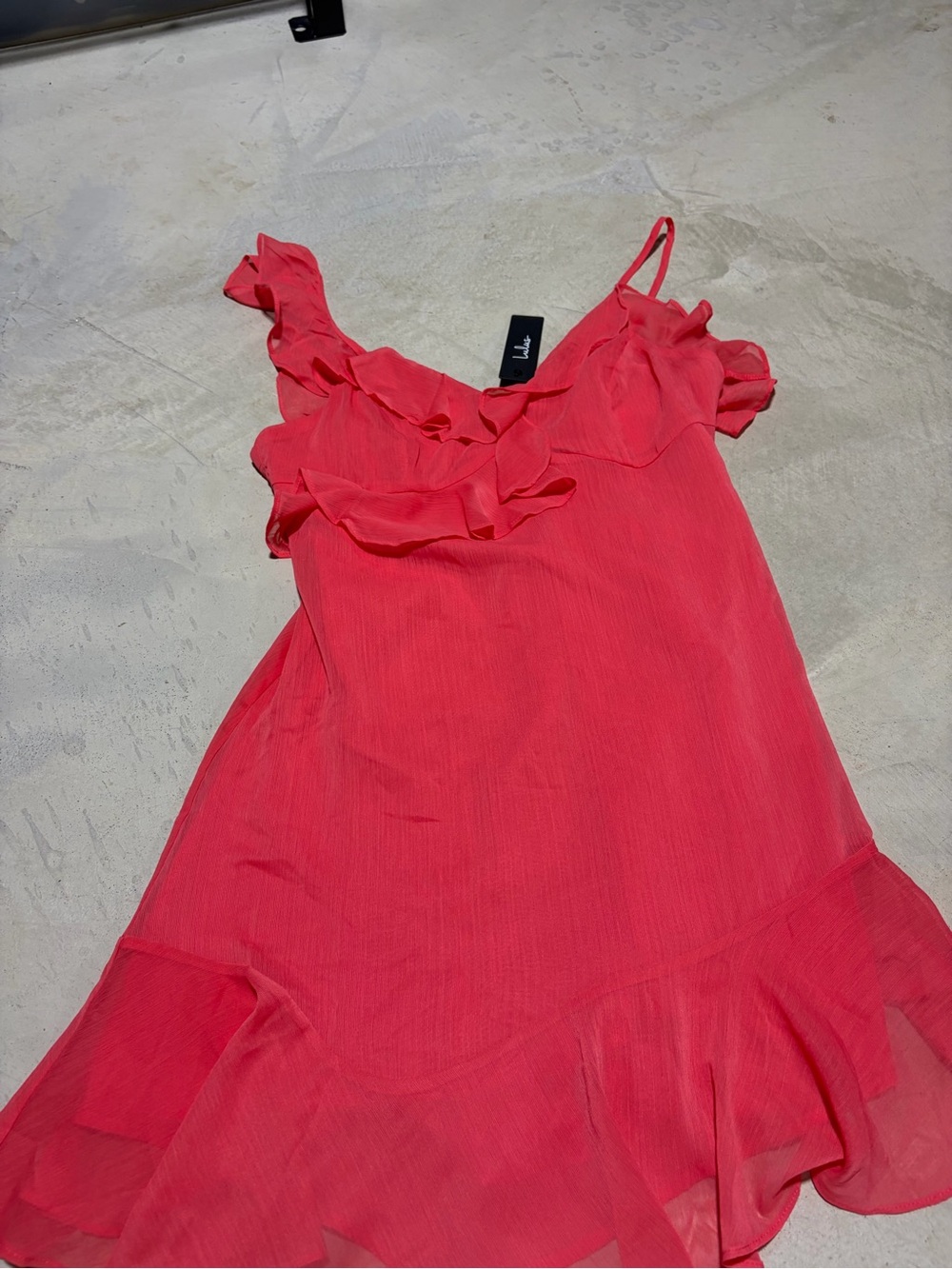 Lulus NWT Ruffled coral mini Dress medium - Picture 2 of 7